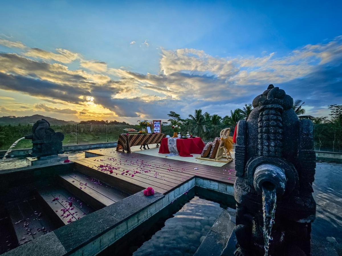 Le Temple Borobudur 5* Magelang